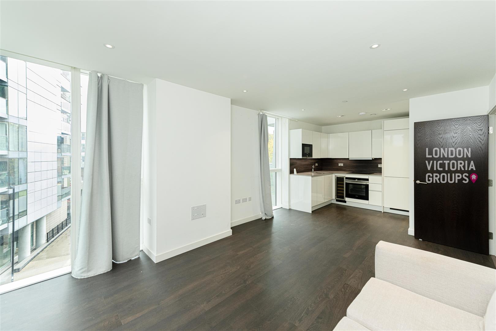 Skyline Apartments, Devan Grove, London